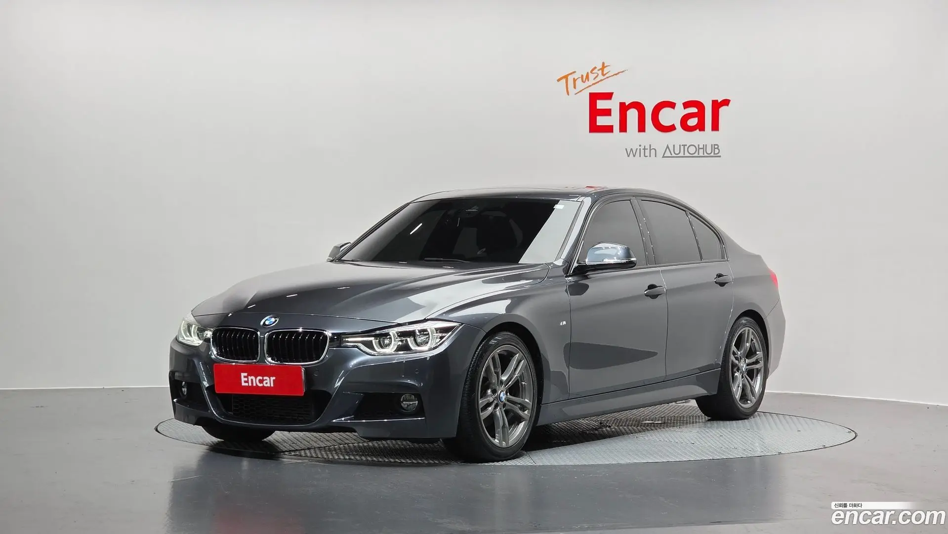 Main__Slider__Photo:3-Series BMW 2016.9-0