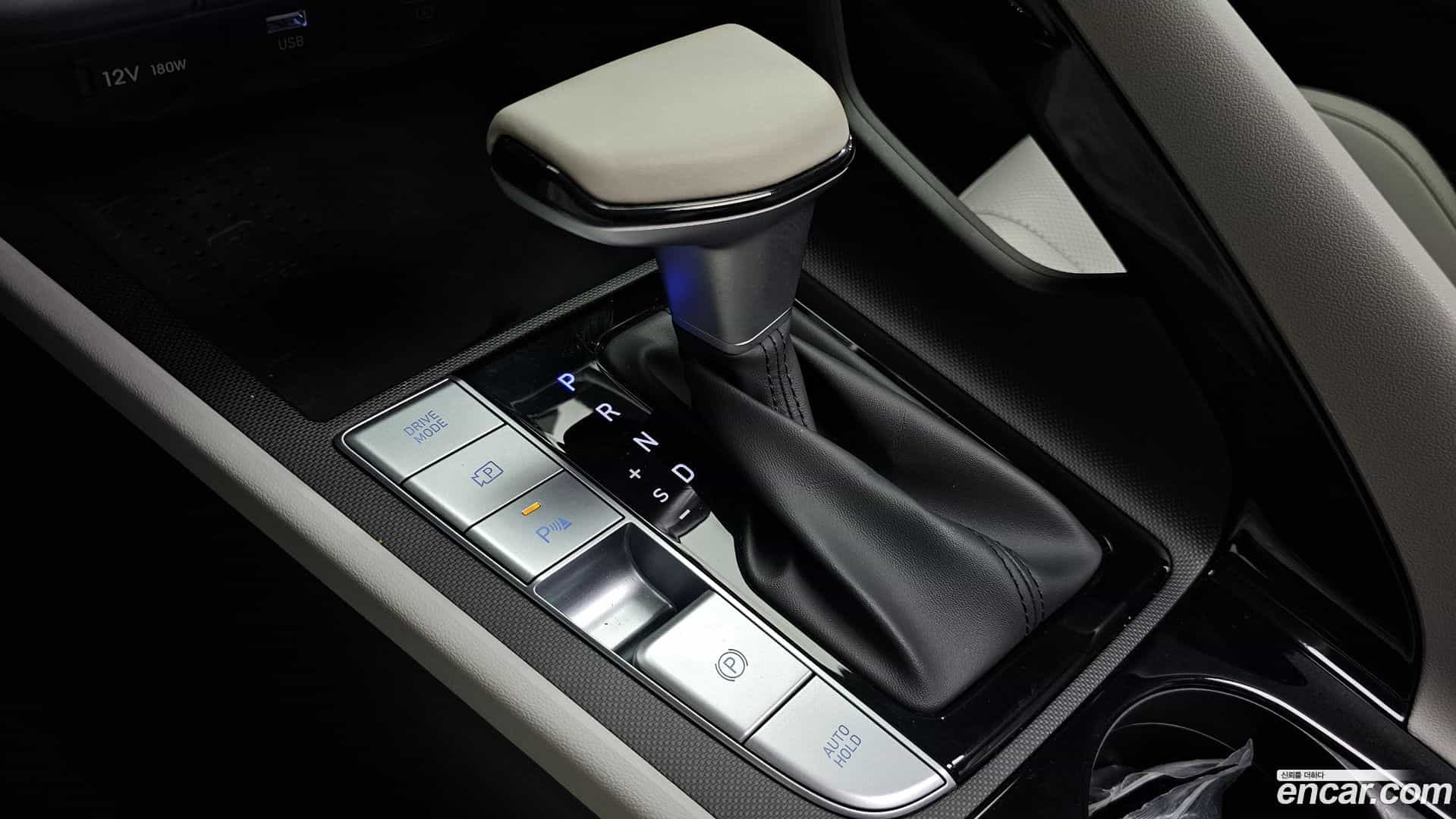 AVANTE Hyundai 2022.7-INNER-009
