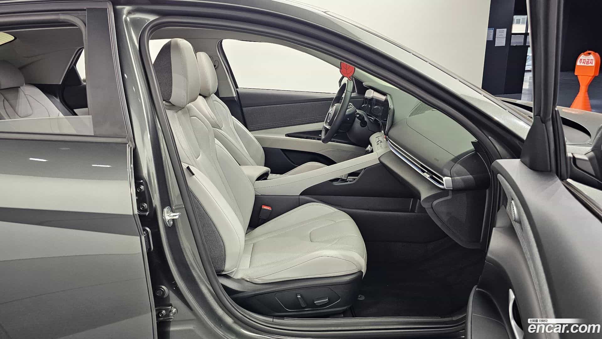 AVANTE Hyundai 2022.7-OPTION-015
