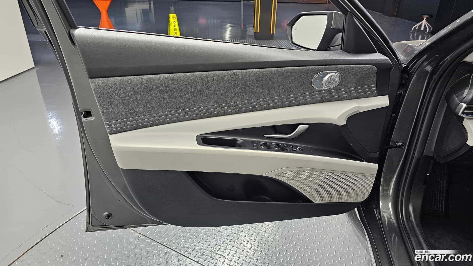 AVANTE Hyundai 2022.7-INNER-034