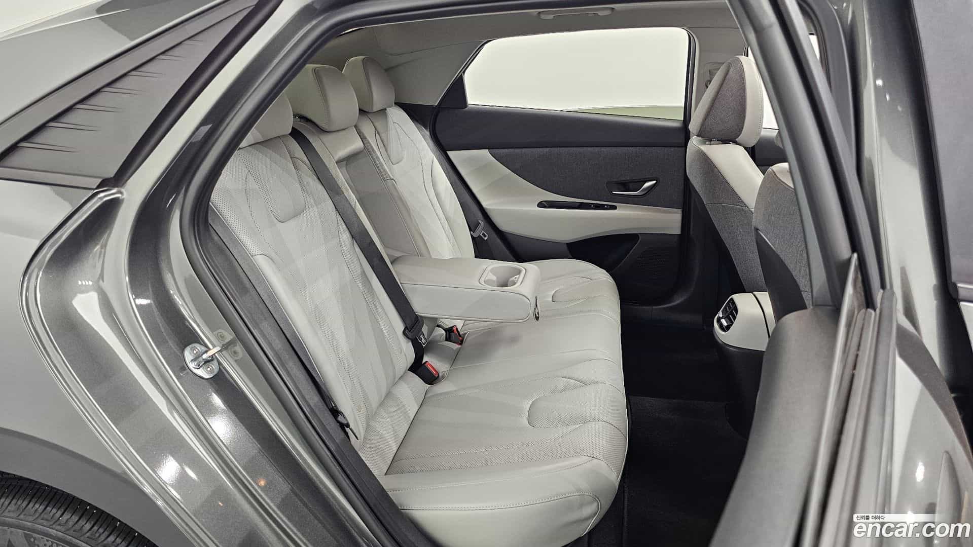 AVANTE Hyundai 2022.7-INNER-036