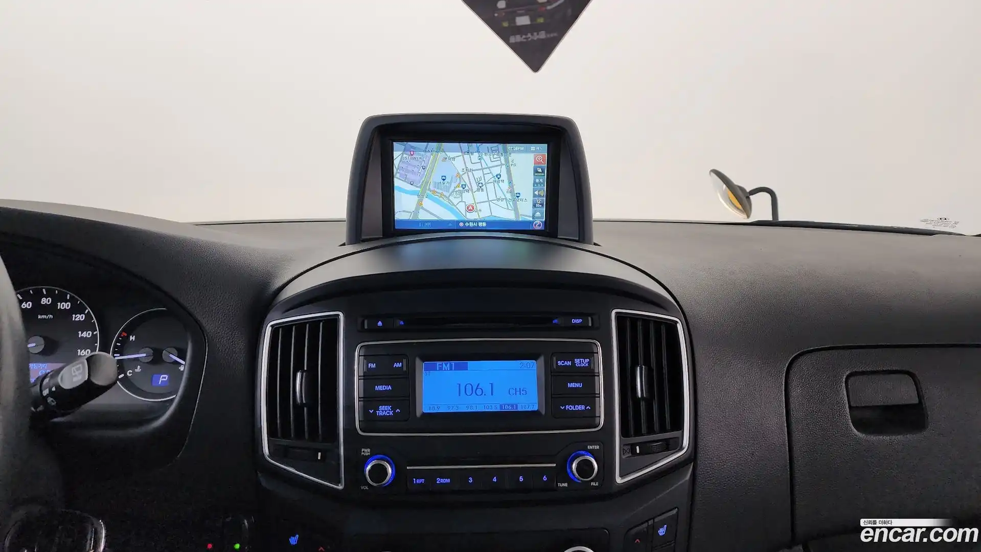 Starex Hyundai 2018.6-OPTION-017