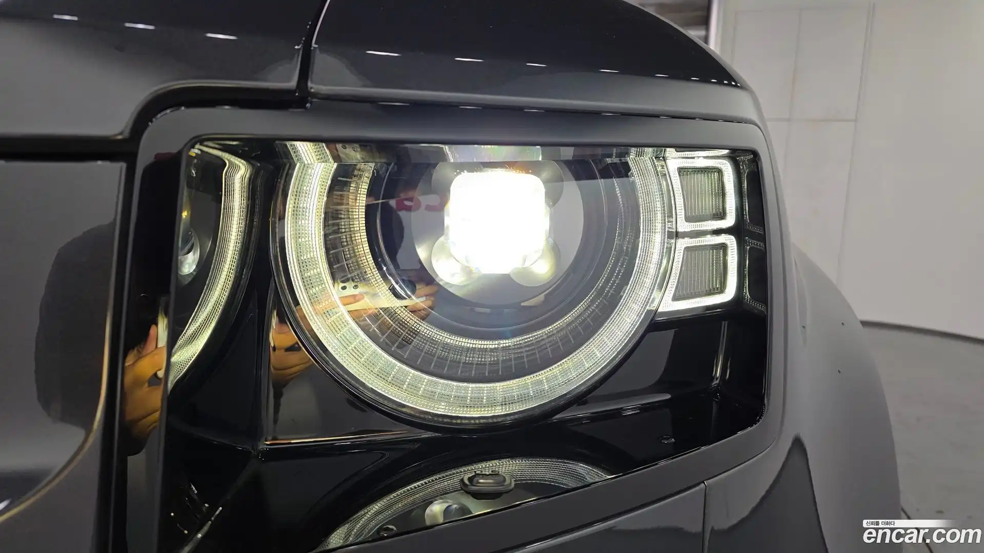 Defender Land Rover 2025.8-OPTION-021