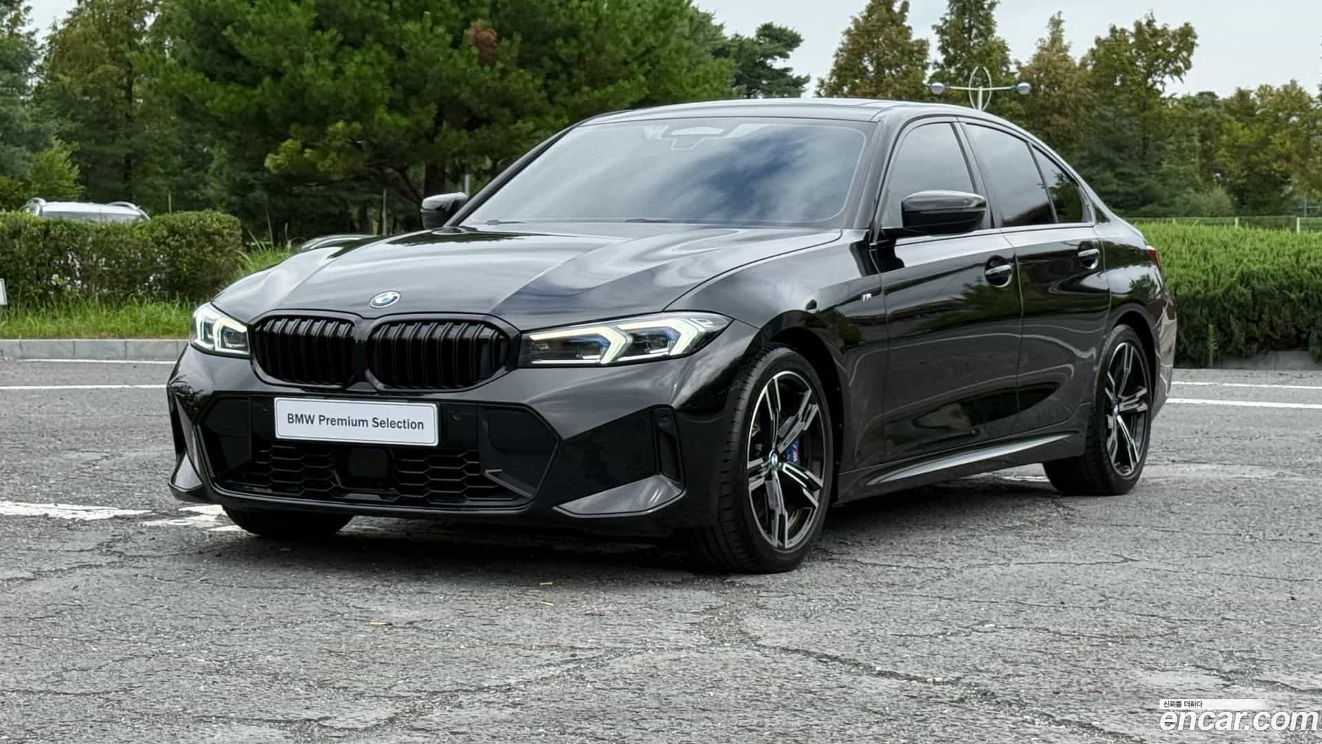3-Series BMW 2022.10-OUTER-001