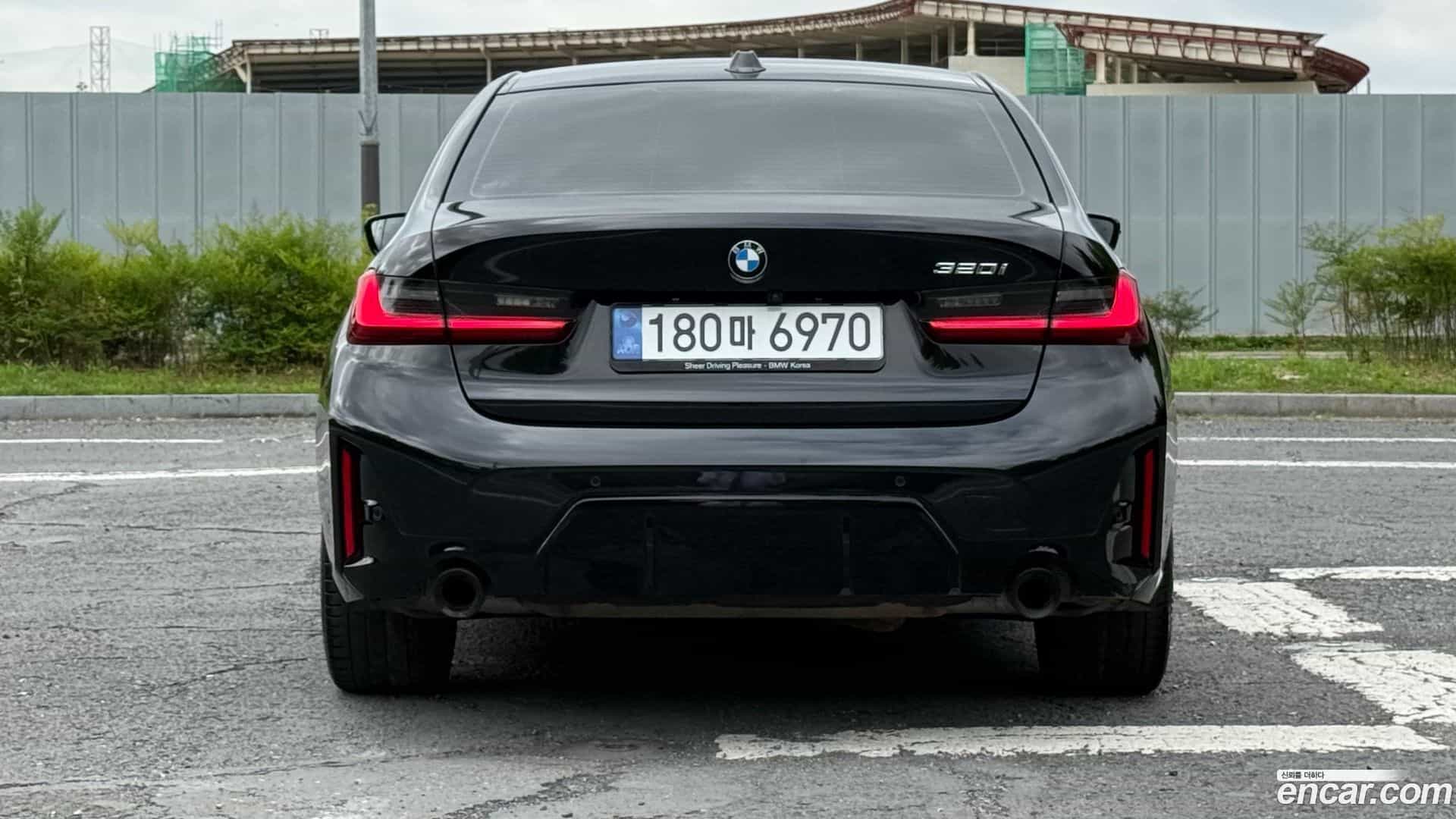 3-Series BMW 2022.10-OUTER-004