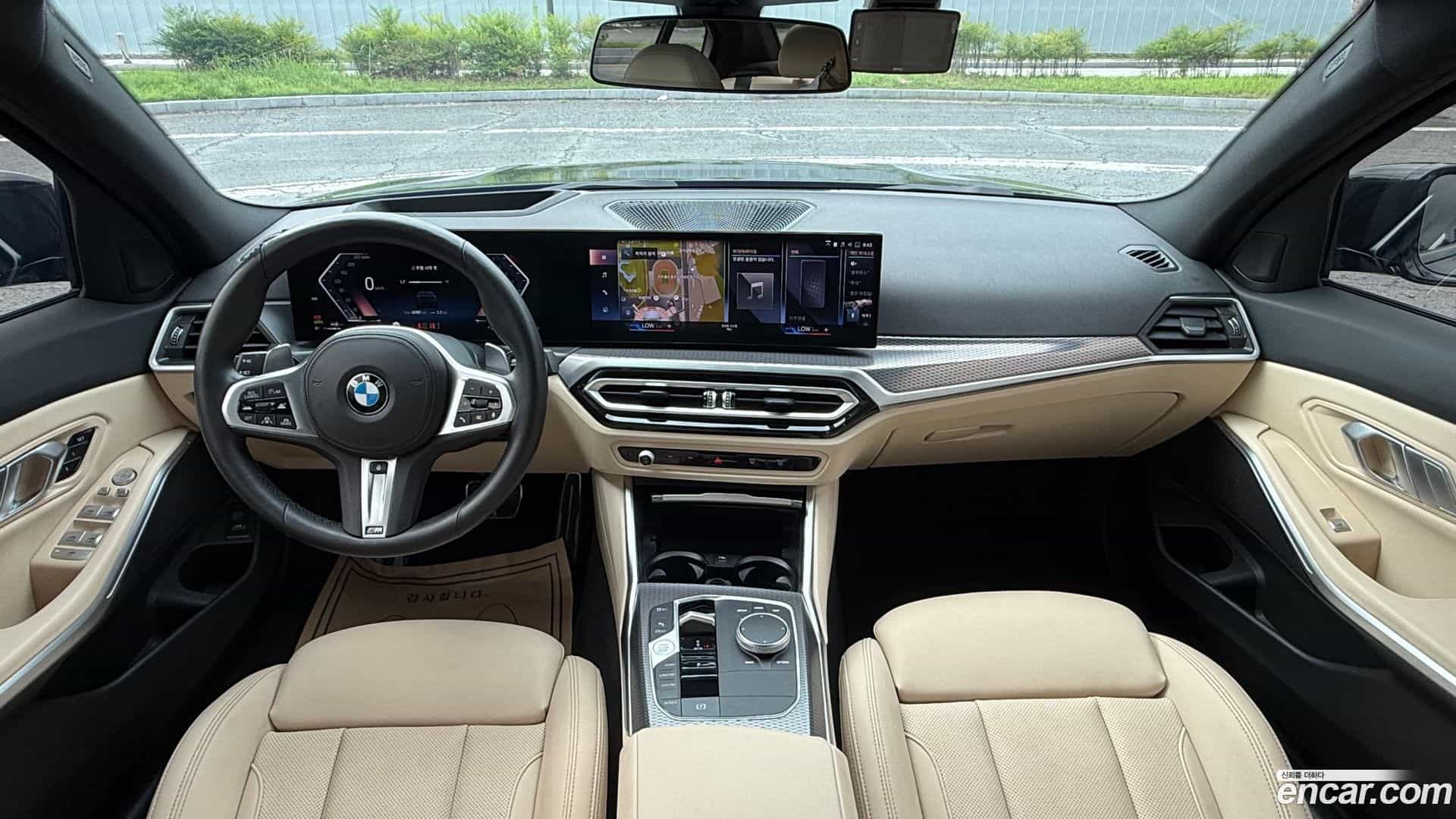 3-Series BMW 2022.10-INNER-007