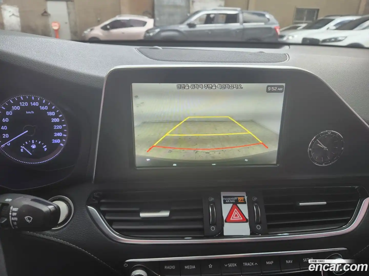 Grandeur Hyundai 2019.2-INNER-010