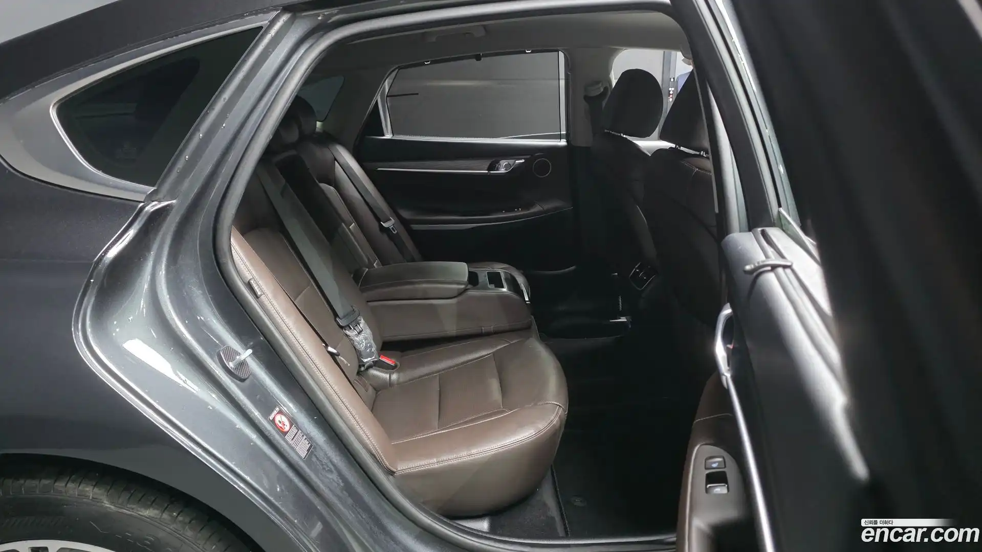 Grandeur Hyundai 2019.3-OPTION-016