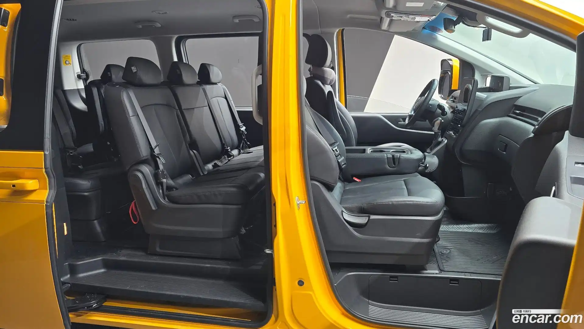 Staria Hyundai 2024.10-INNER-036