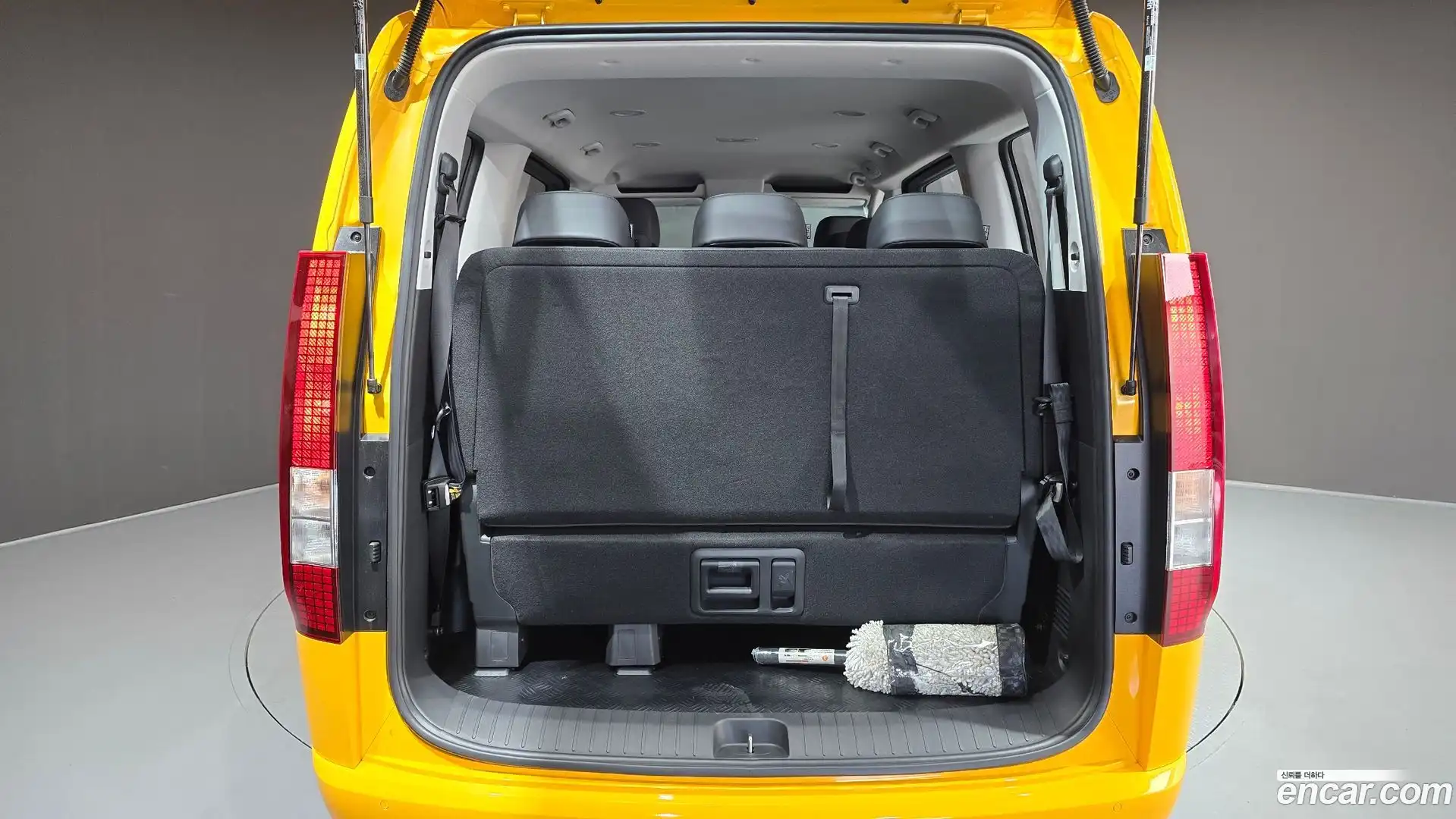 Staria Hyundai 2024.10-OPTION-046