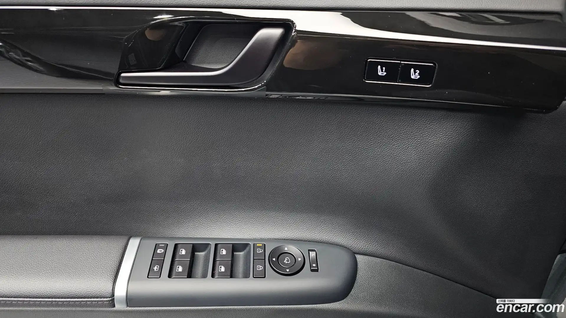 Grandeur Hyundai 2025.0-OPTION-015