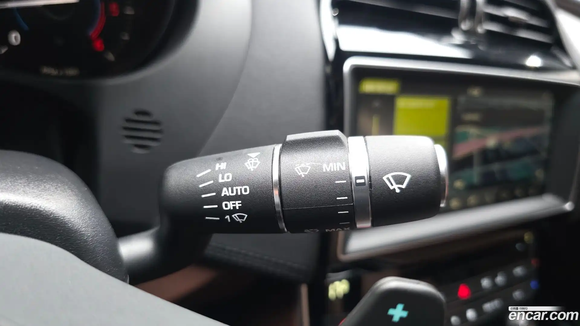 XE Jaguar 2017.9-OPTION-024