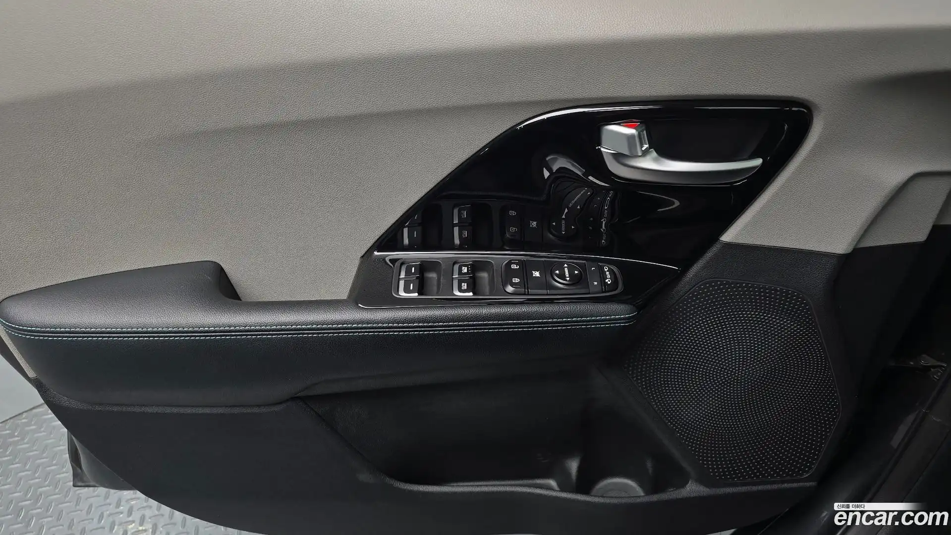 Niro Kia 2016.4-INNER-034