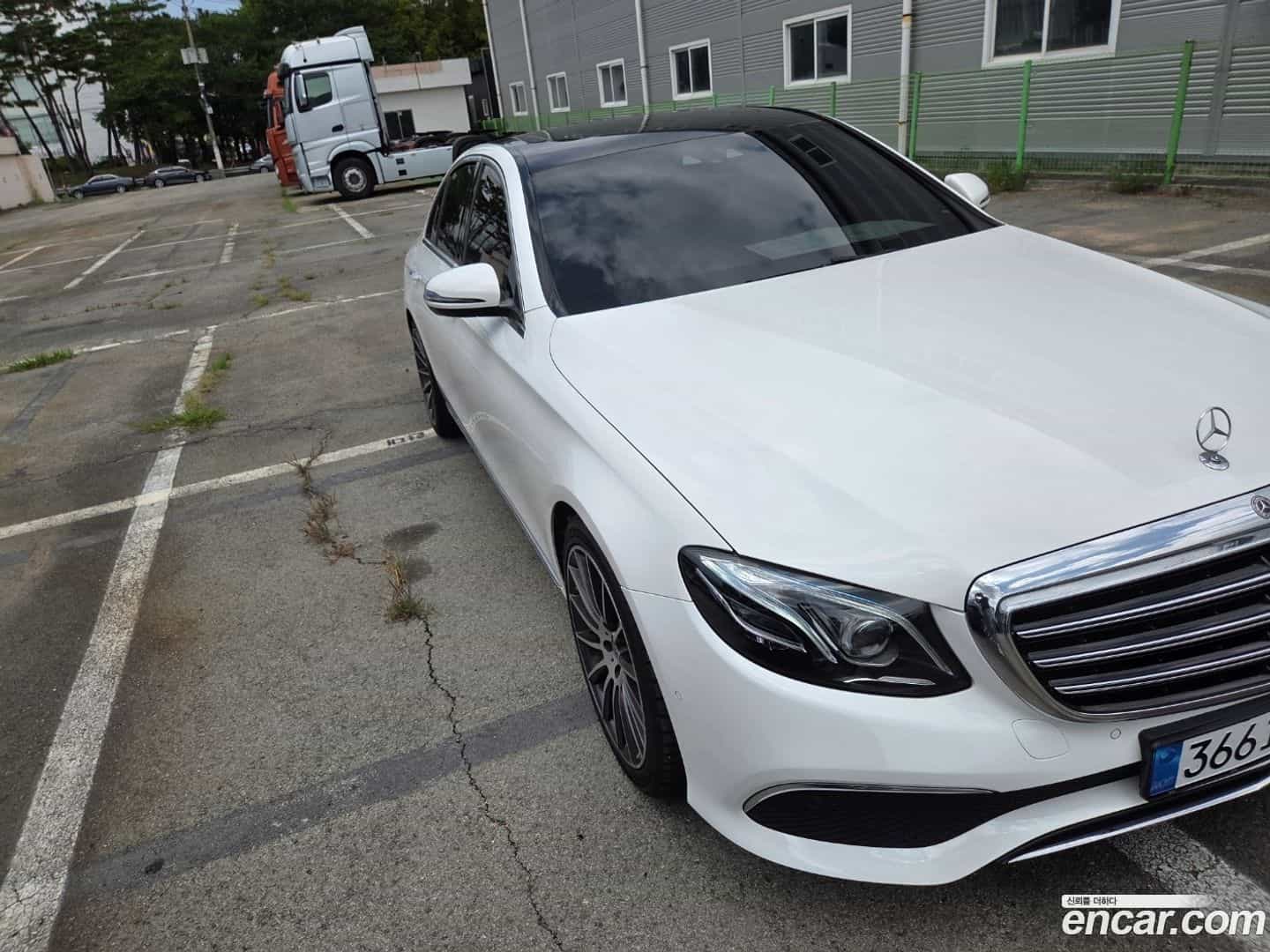 E-Class Mercedes-Benz 2017.0-OUTER-002