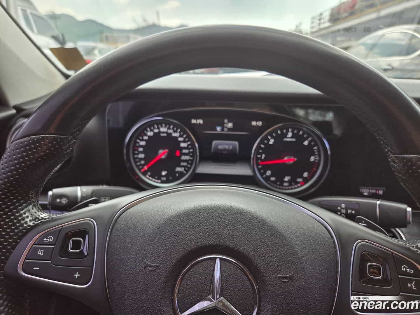 E-Class Mercedes-Benz 2017.0-OPTION-019