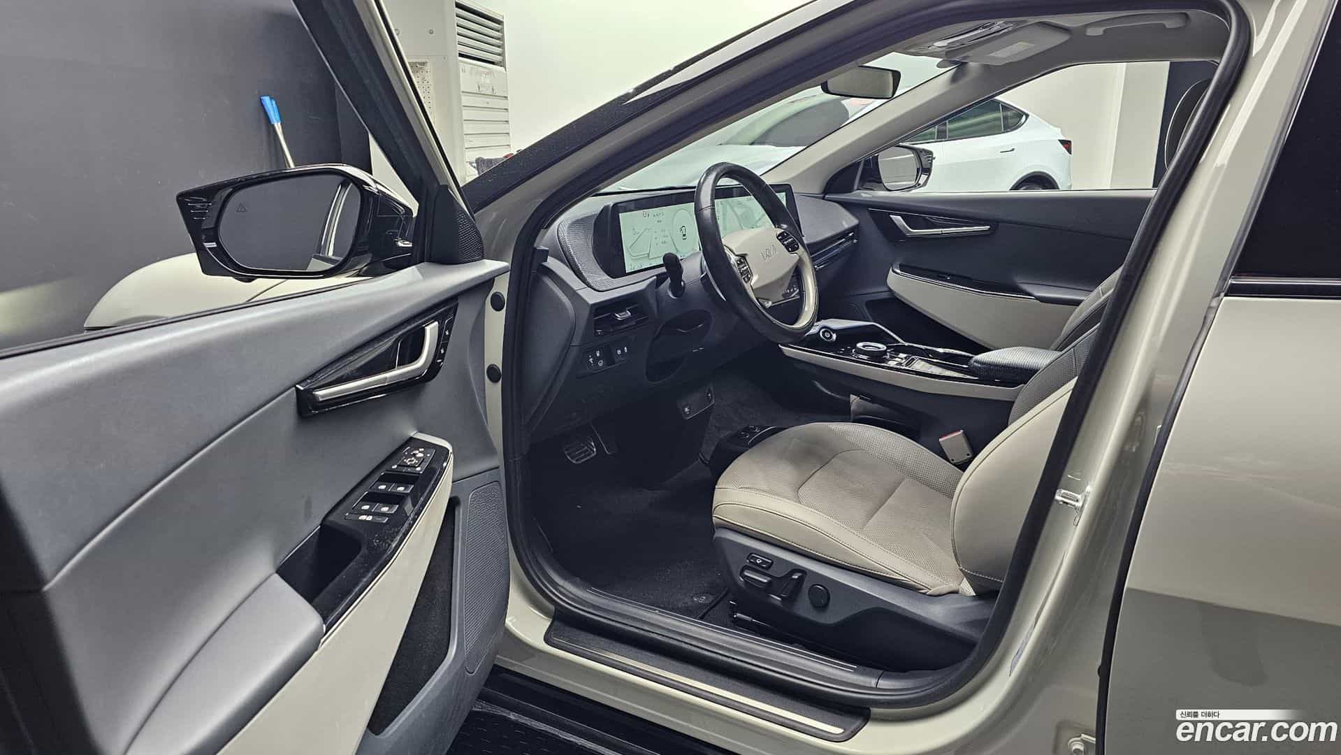 EV6 Kia 2022.2-INNER-010