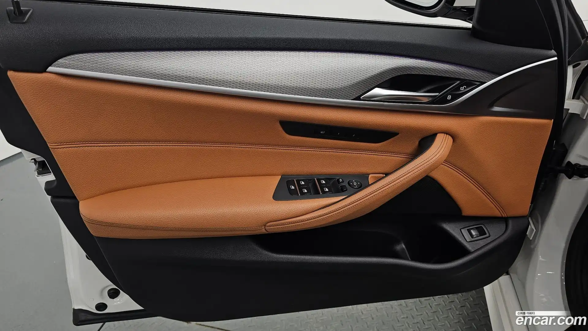 5-Series BMW 2018.0-INNER-034