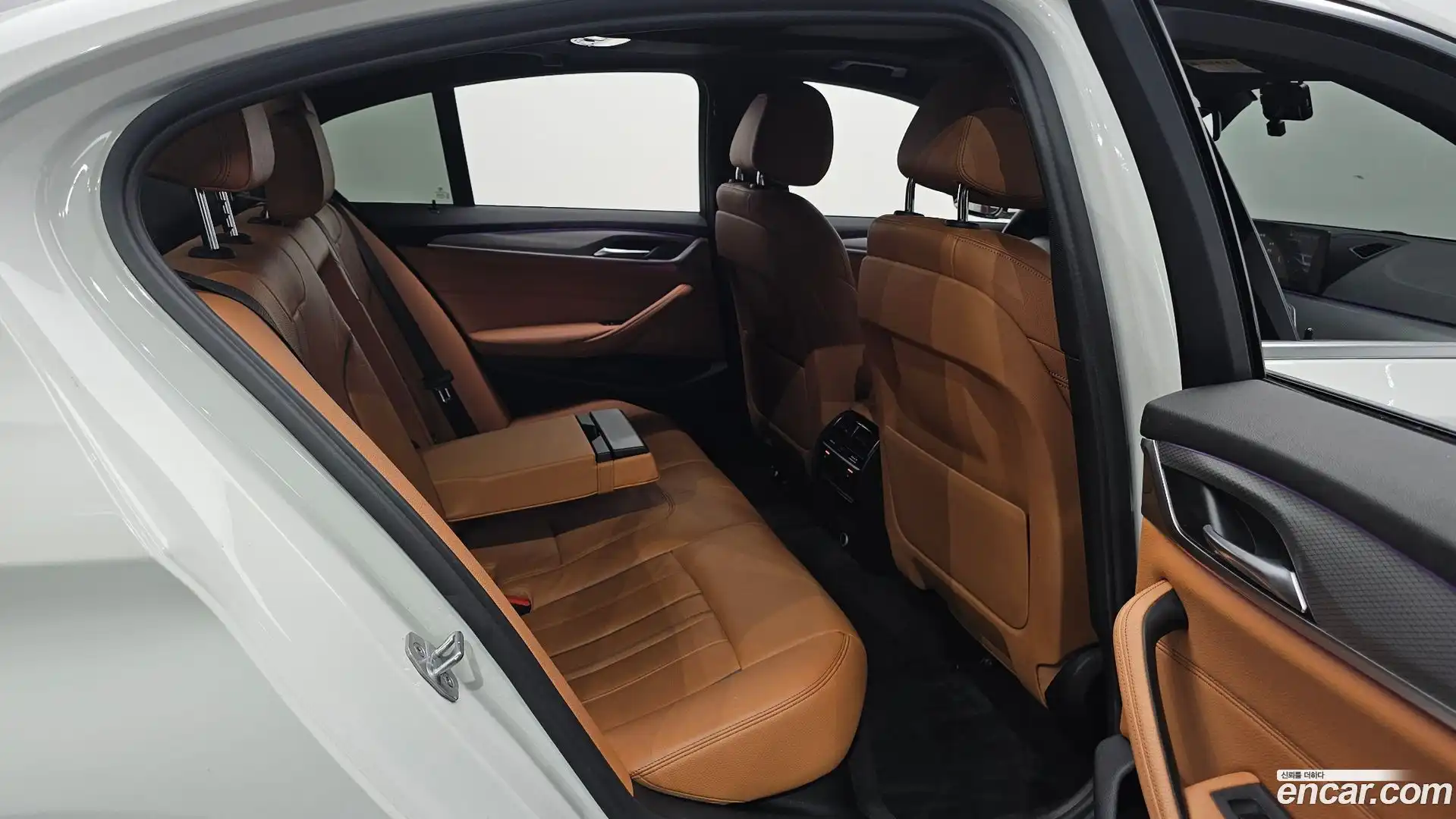5-Series BMW 2018.0-INNER-036