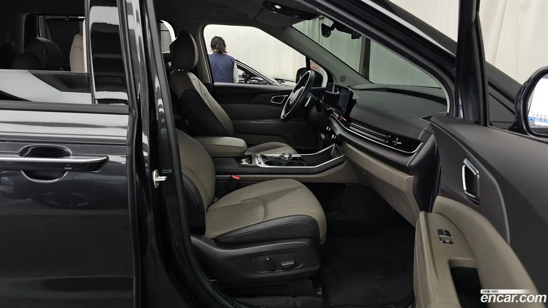 Canival Kia 2023.11-OPTION-015