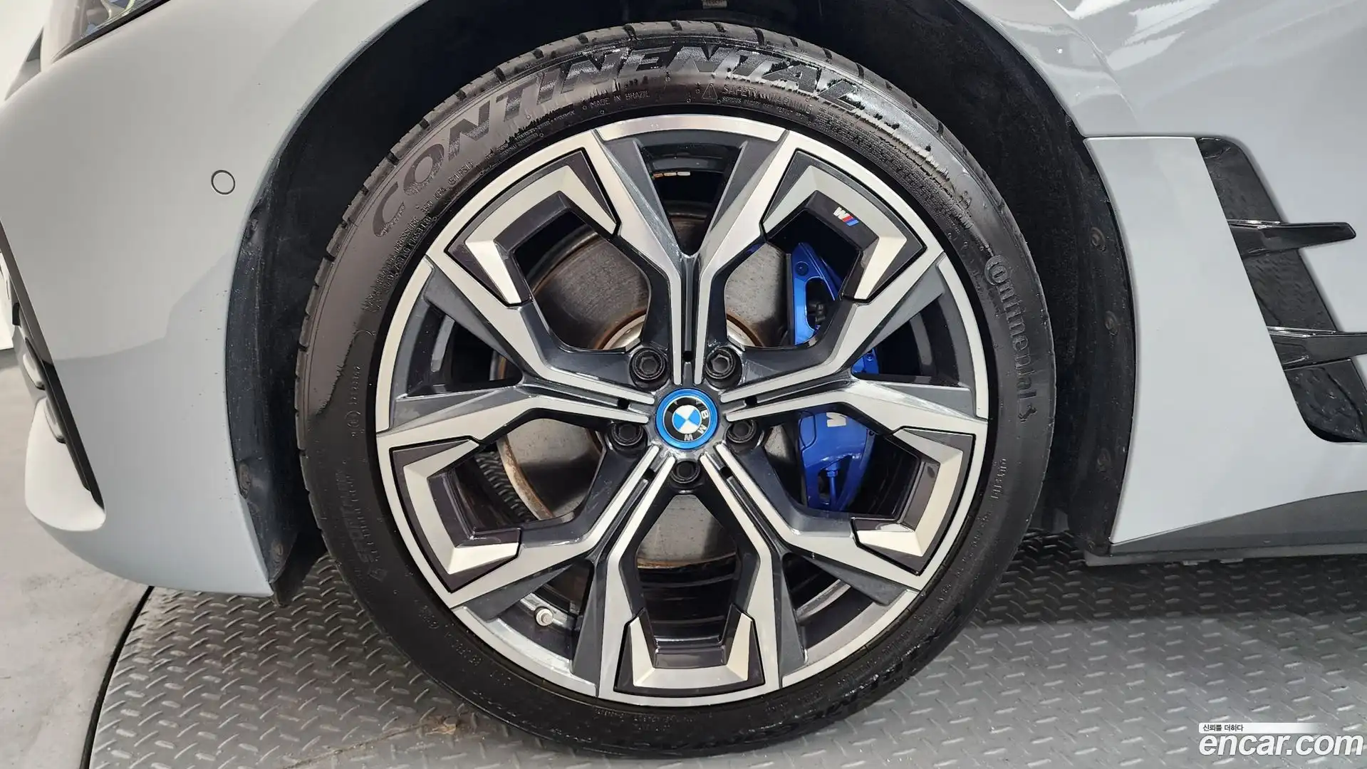 i4 BMW 2023.5-OUTER-005