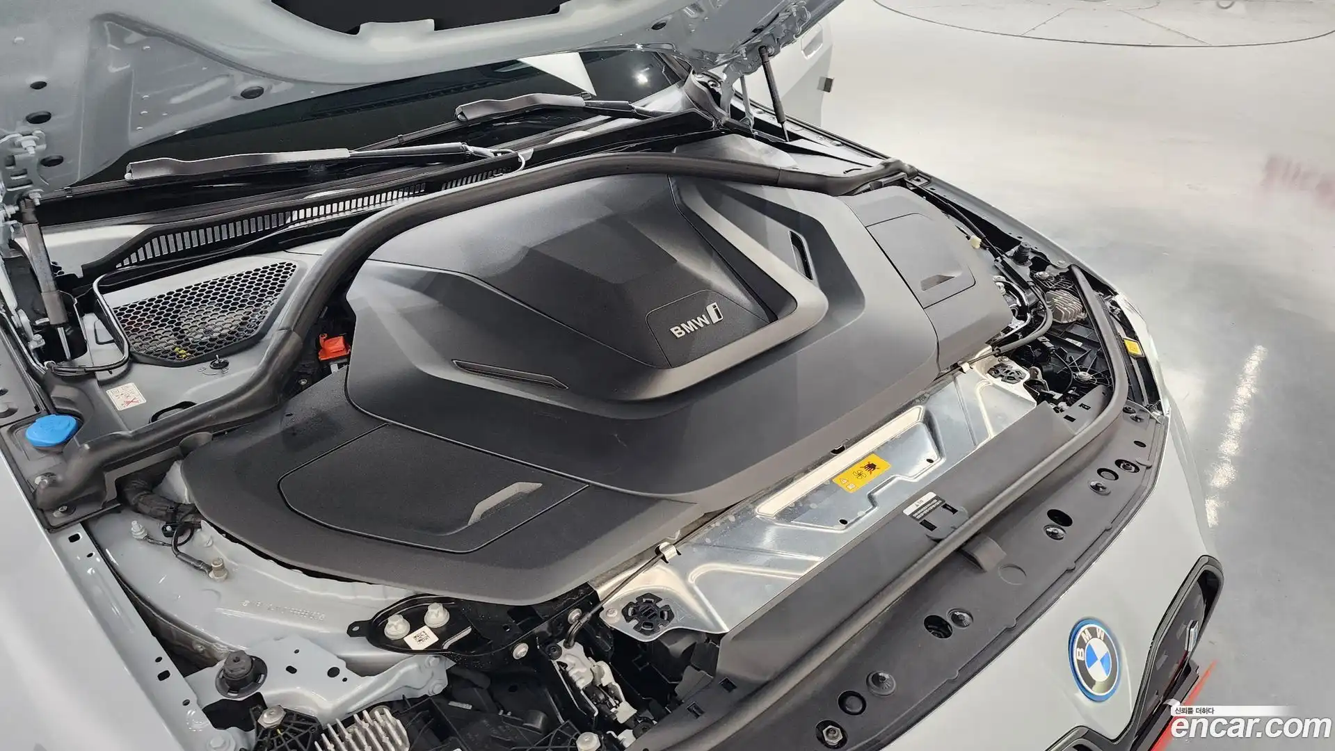 i4 BMW 2023.5-OUTER-006