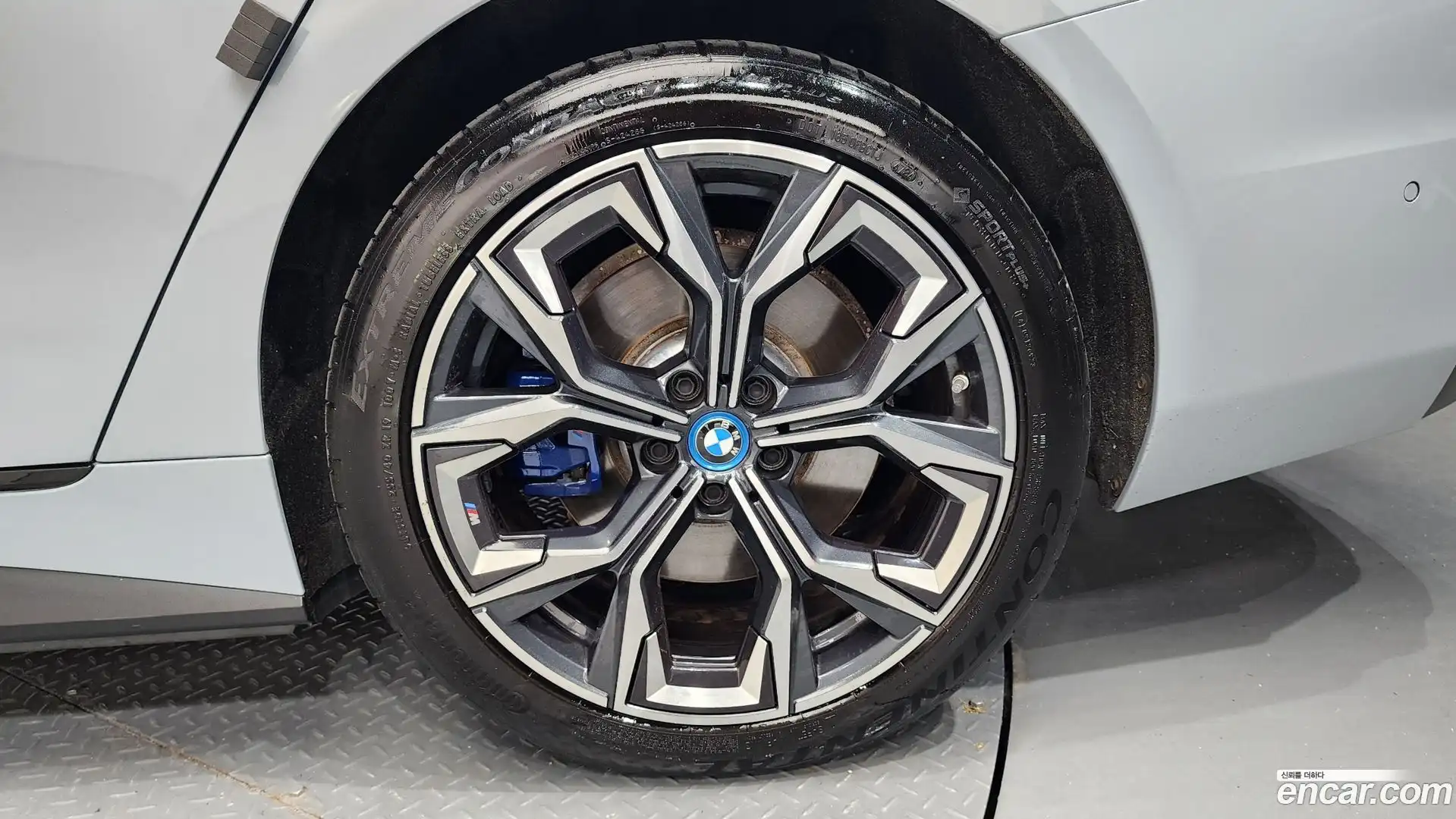 i4 BMW 2023.5-OUTER-031