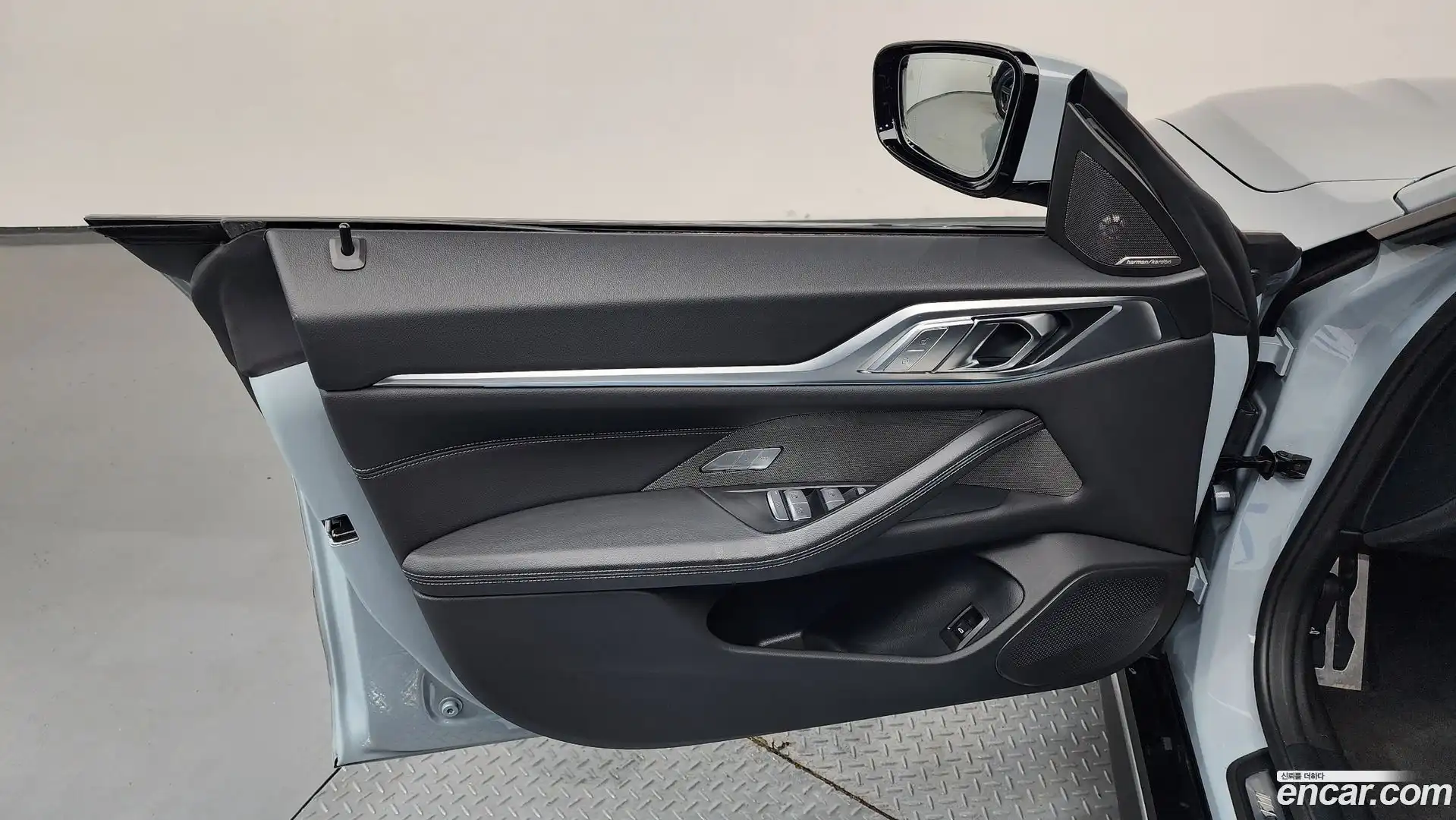 i4 BMW 2023.5-INNER-034