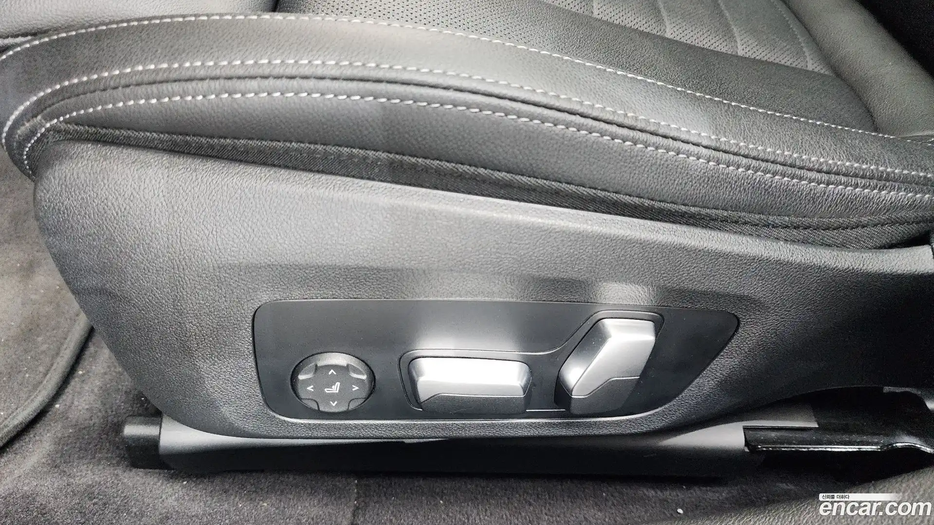 i4 BMW 2023.5-OPTION-044