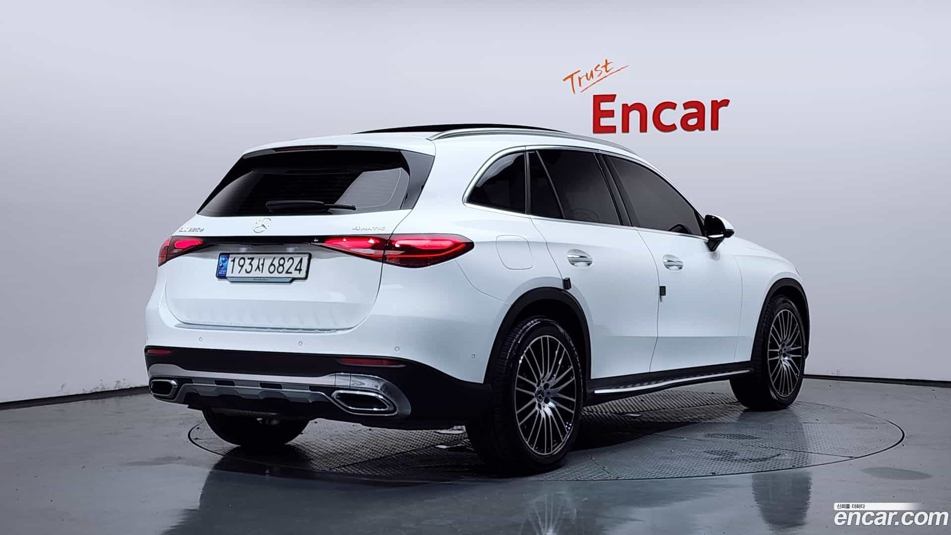 GLC-Class Mercedes-Benz 2023.6-OUTER-002