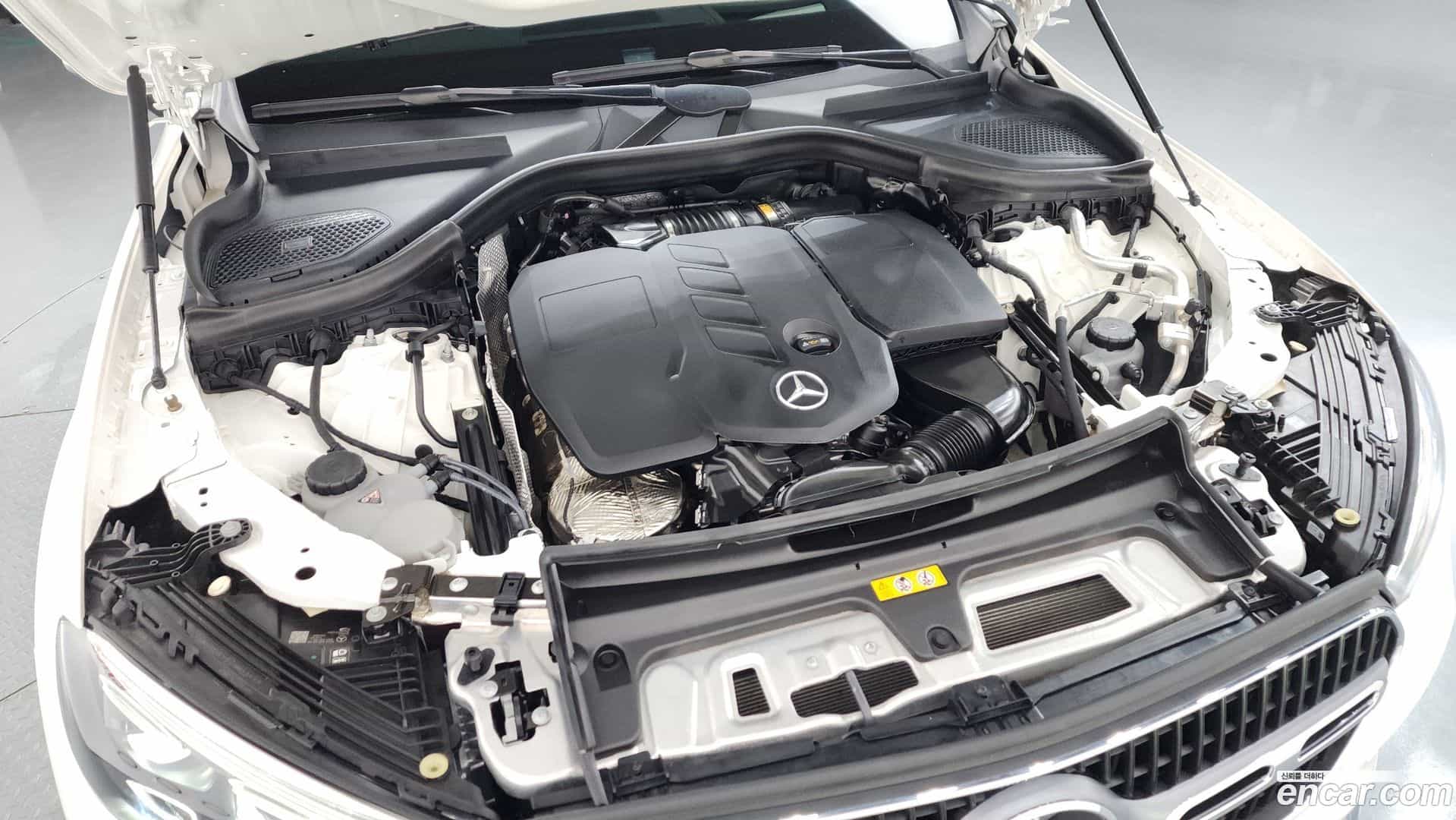GLC-Class Mercedes-Benz 2023.6-OUTER-006