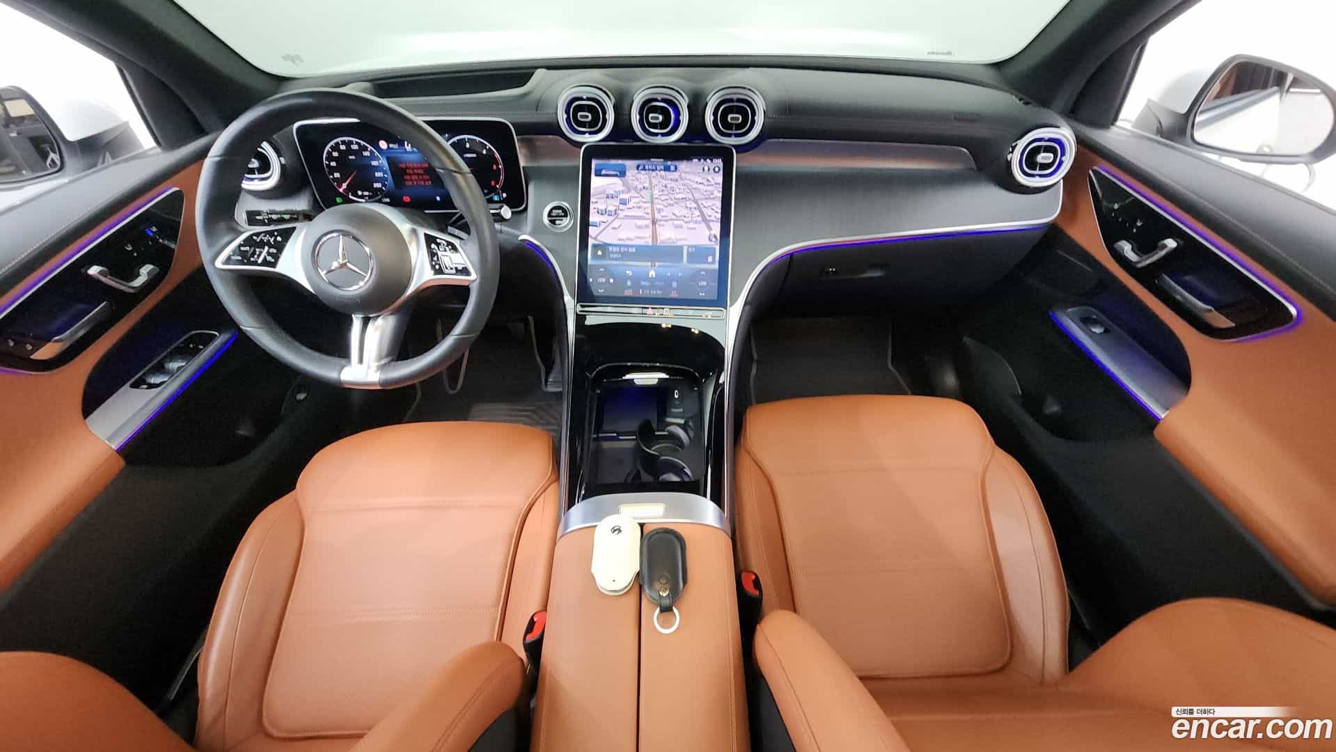 GLC-Class Mercedes-Benz 2023.6-INNER-007