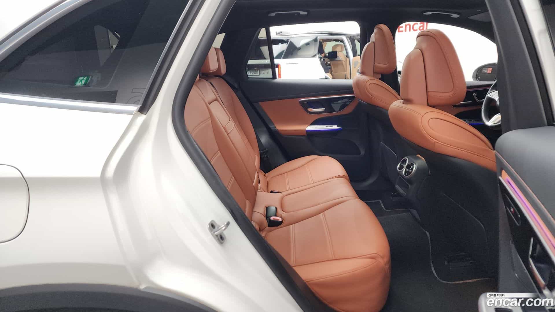 GLC-Class Mercedes-Benz 2023.6-OPTION-015