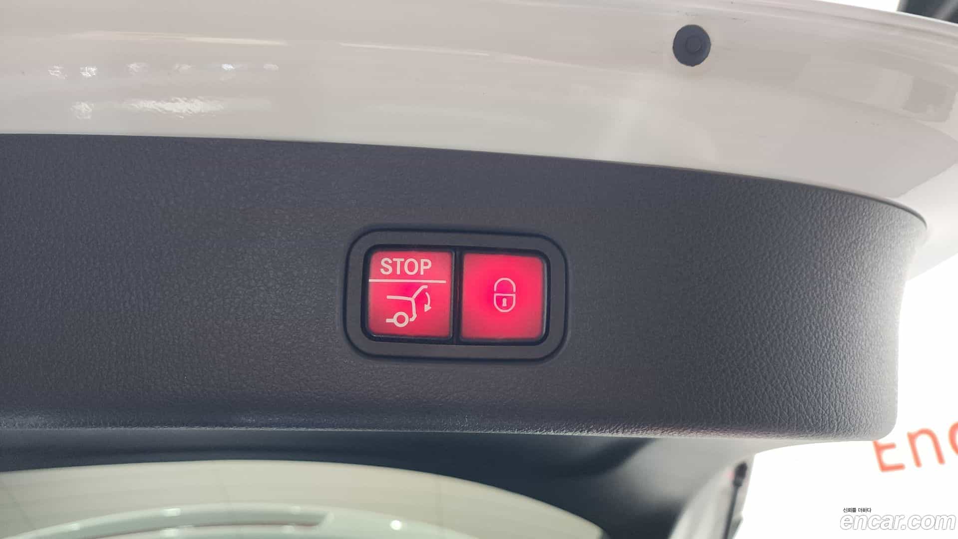 GLC-Class Mercedes-Benz 2023.6-OPTION-024