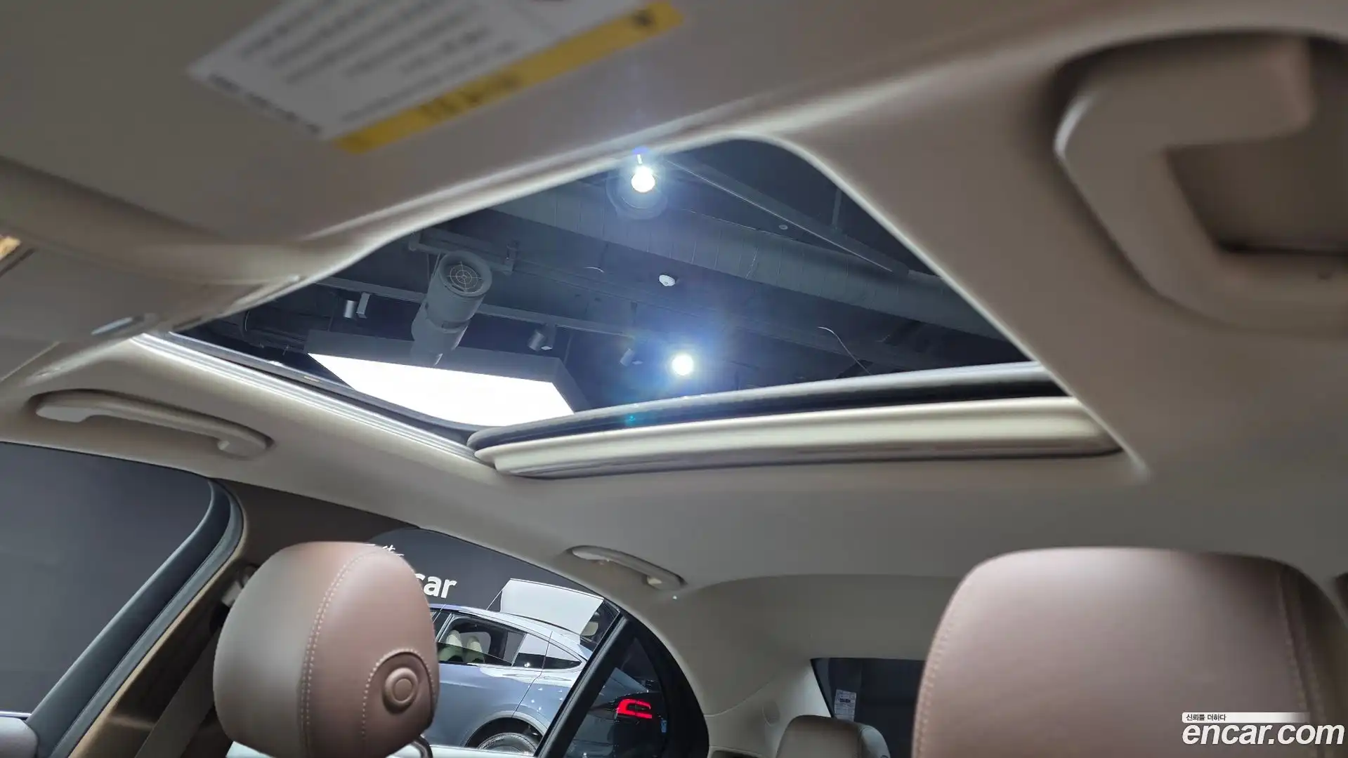 E-Class Mercedes-Benz 2017.7-OPTION-021