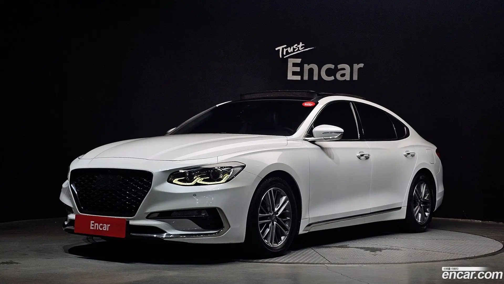 Main__Slider__Photo:Grandeur Hyundai 2017.0-0