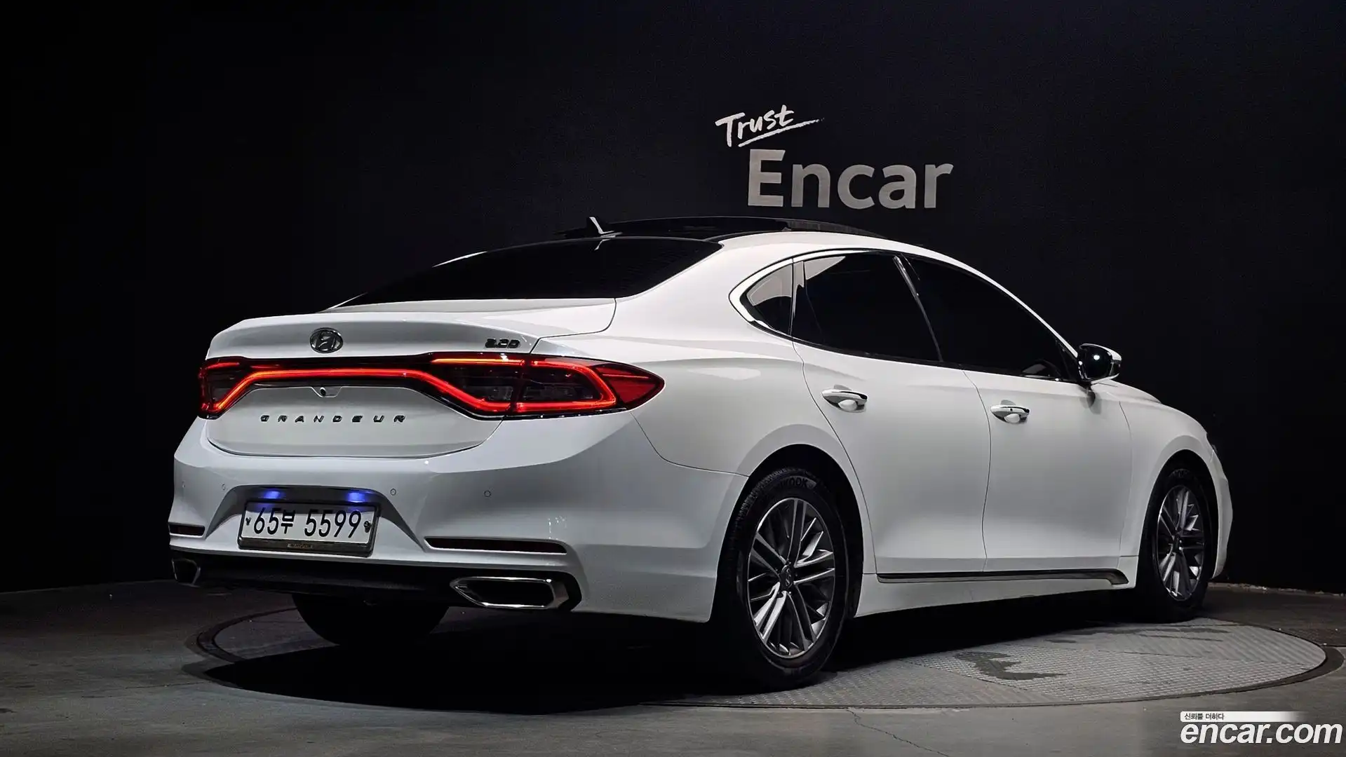 Grandeur Hyundai 2017.0-OUTER-002