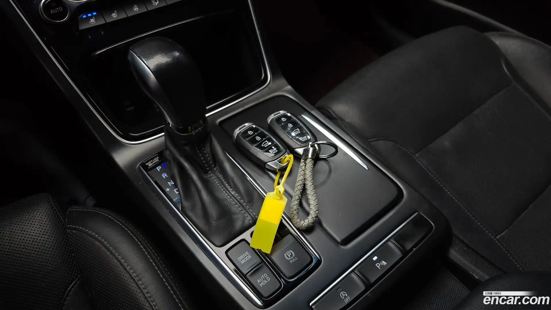 Grandeur Hyundai 2017.0-INNER-009