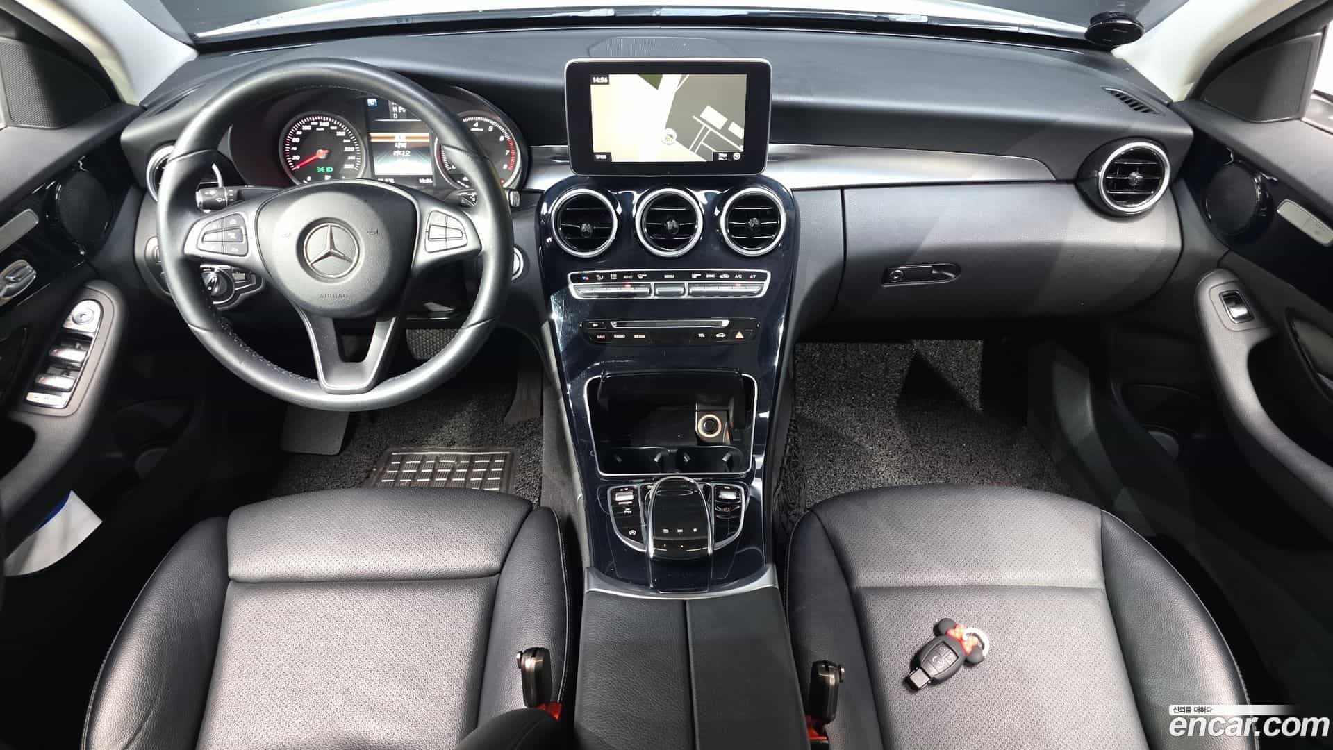 C-Class Mercedes-Benz 2016.10-INNER-007