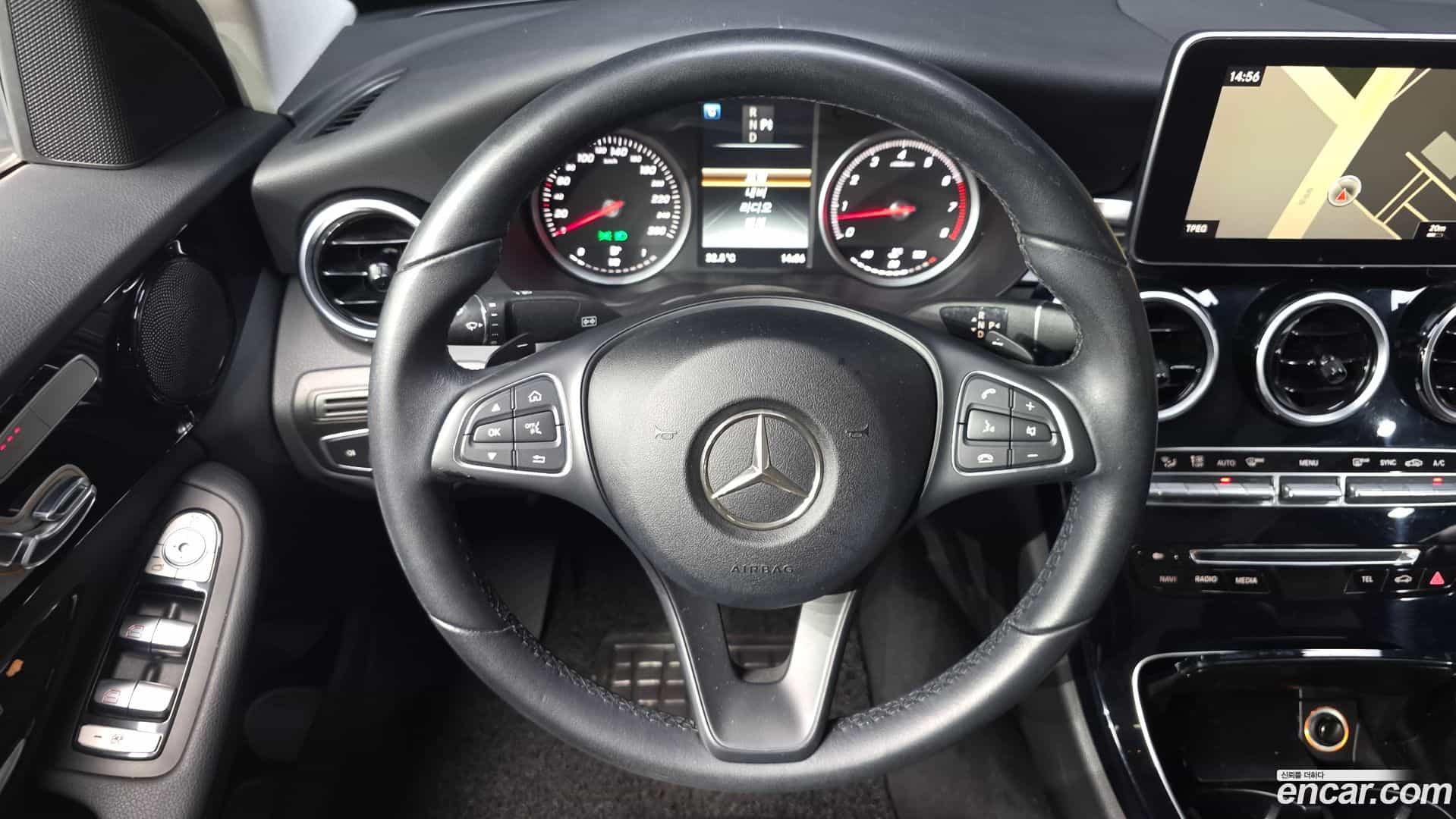 C-Class Mercedes-Benz 2016.10-OPTION-017