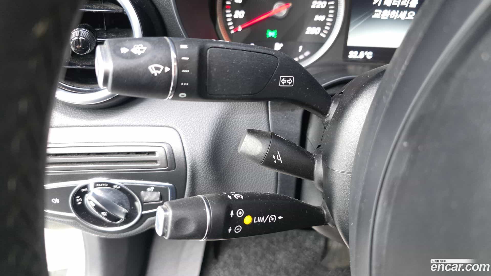 C-Class Mercedes-Benz 2016.10-OPTION-020
