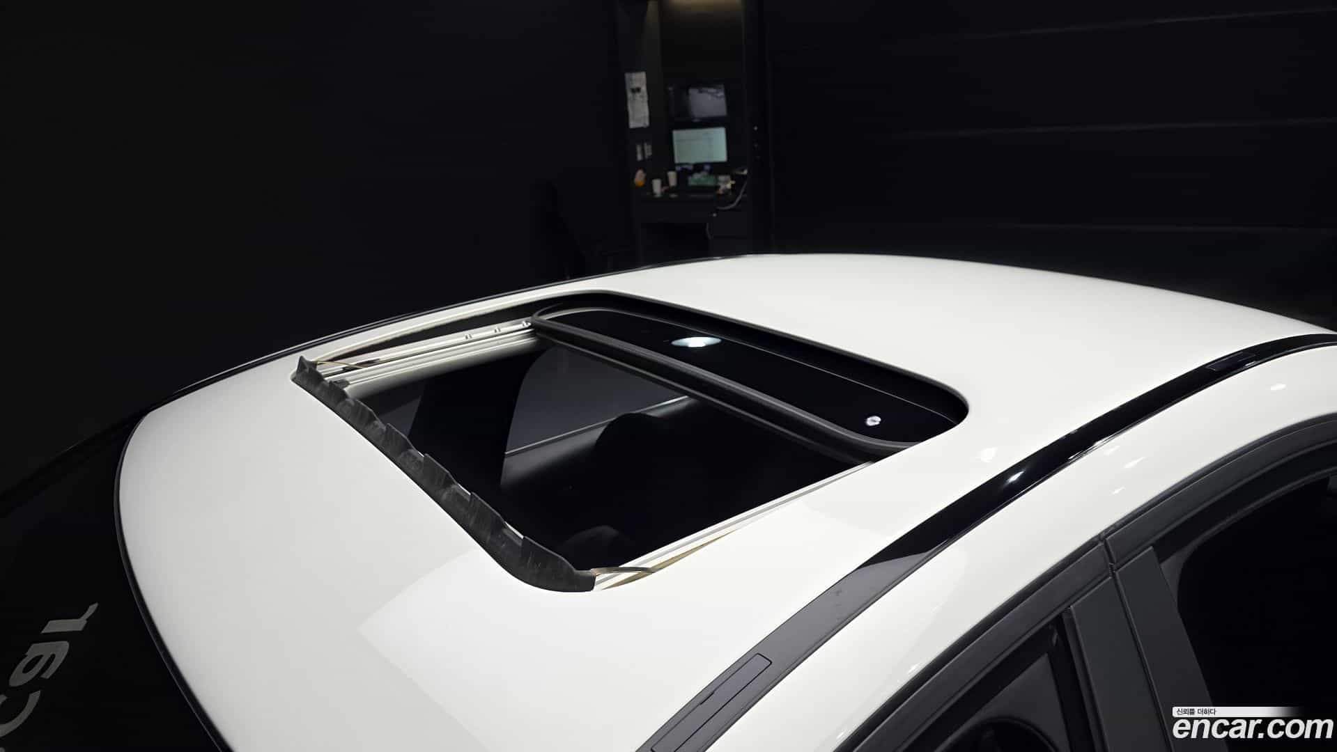 C-Class Mercedes-Benz 2016.10-OPTION-023