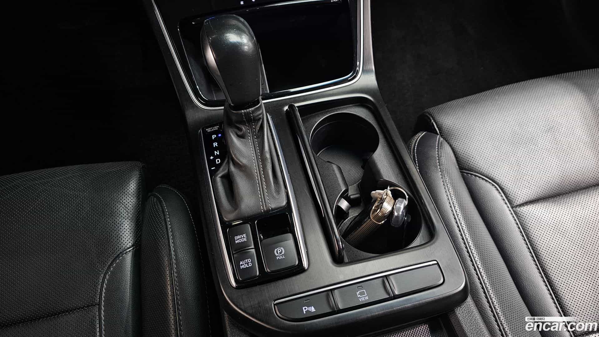 Grandeur Hyundai 2018.8-INNER-009