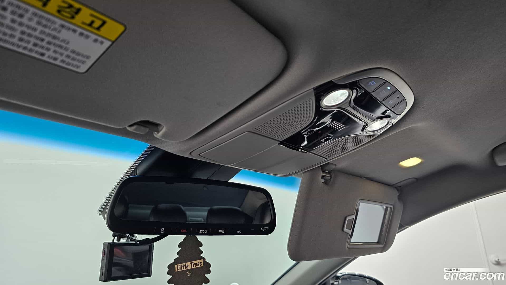 Grandeur Hyundai 2018.8-OPTION-042
