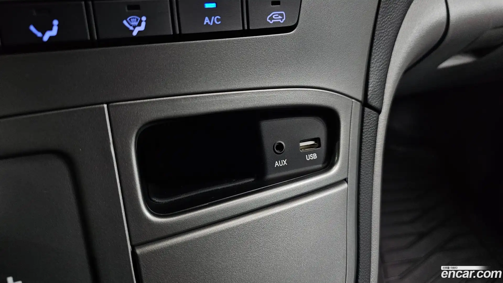 Starex Hyundai 2019.5-OPTION-022