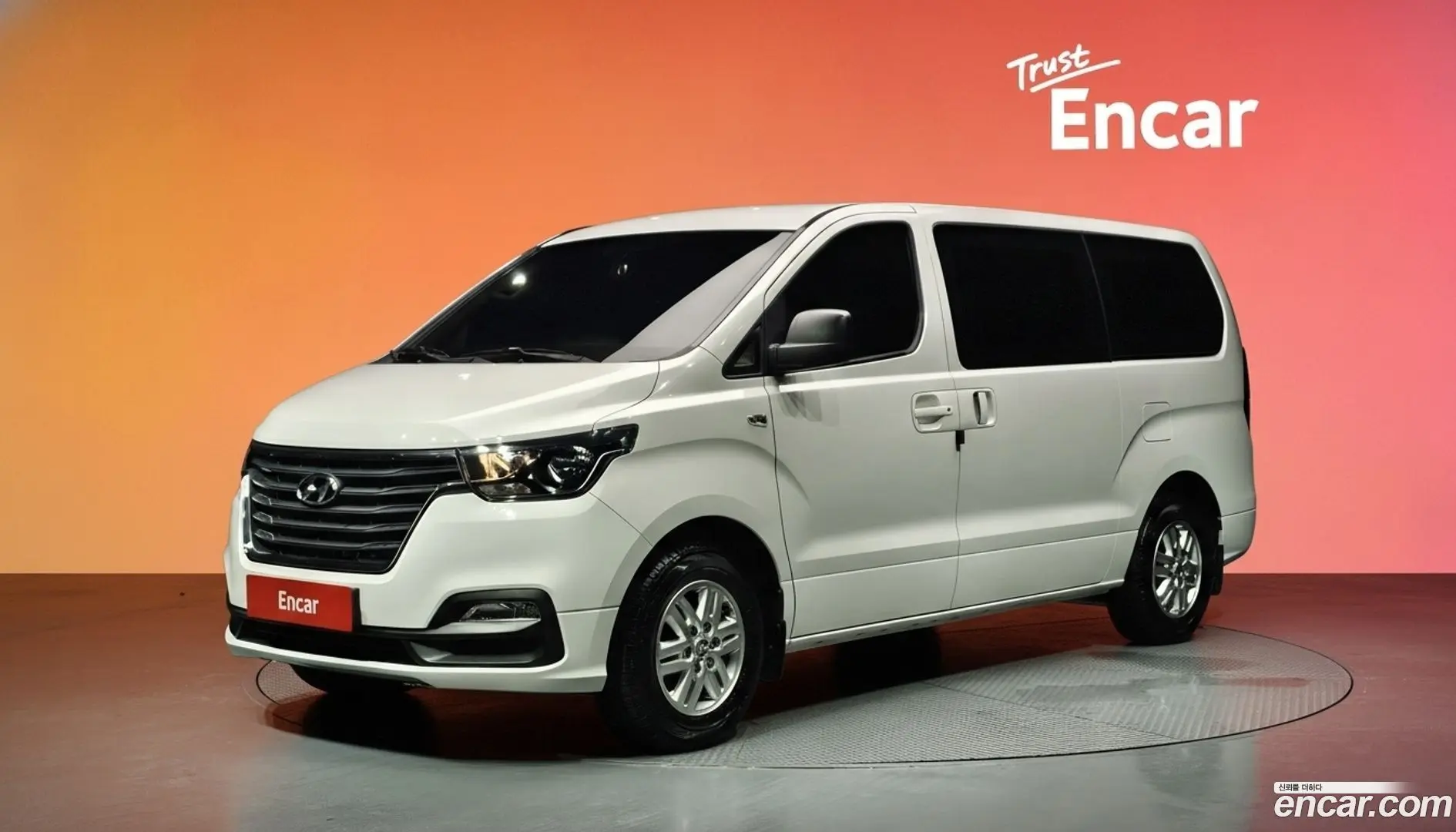Main__Slider__Photo:Starex Hyundai 2019.5-0