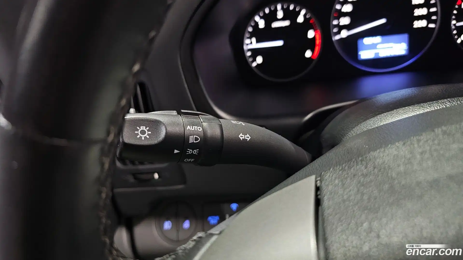 Starex Hyundai 2019.5-OPTION-040