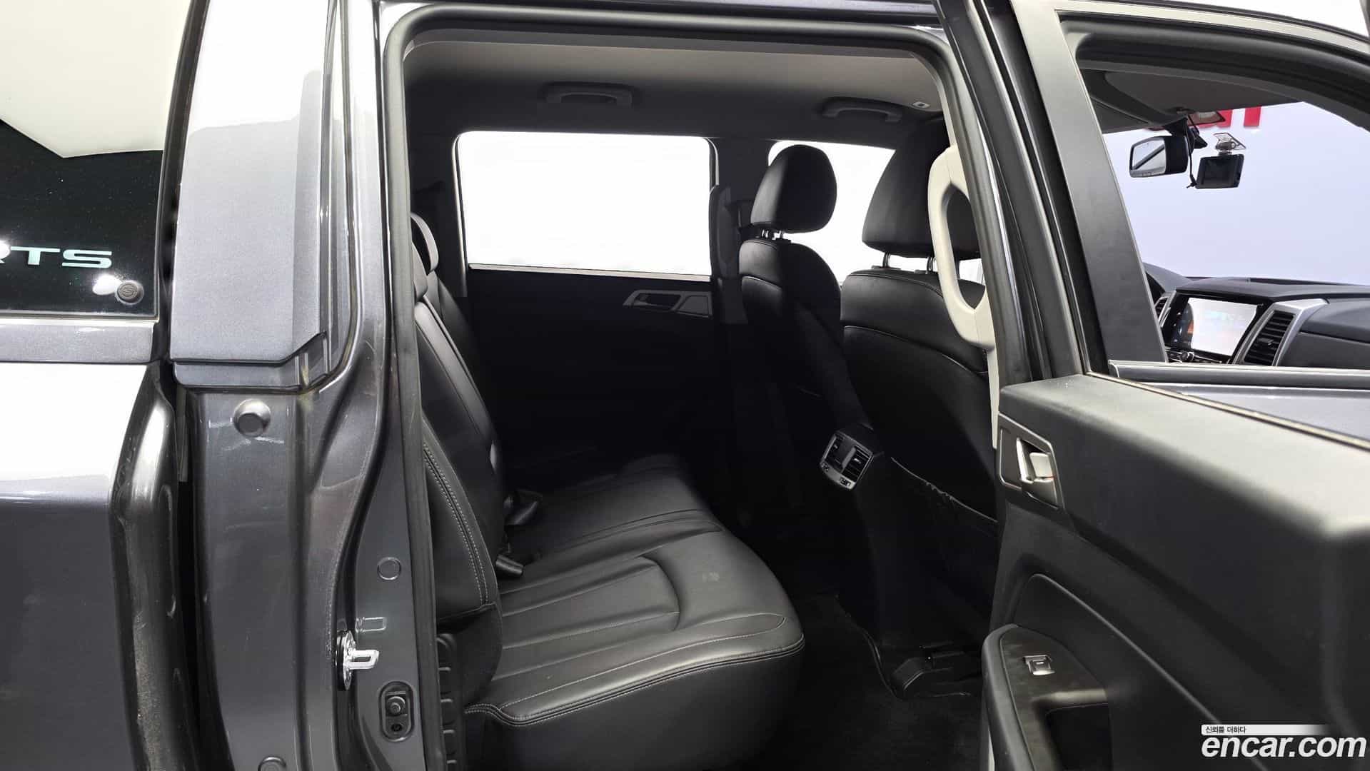 Rexton KG Mobility 2019.3-OPTION-015