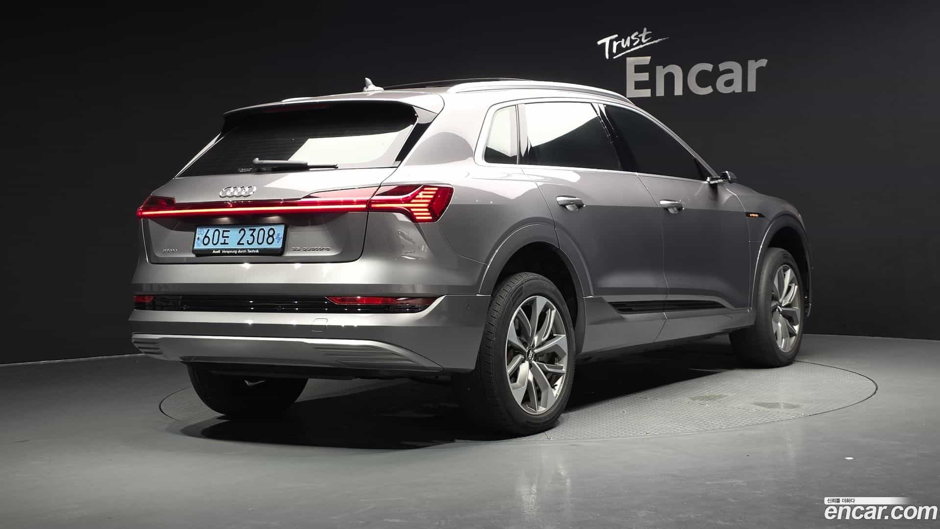 e-tron Audi 2020.6-OUTER-002