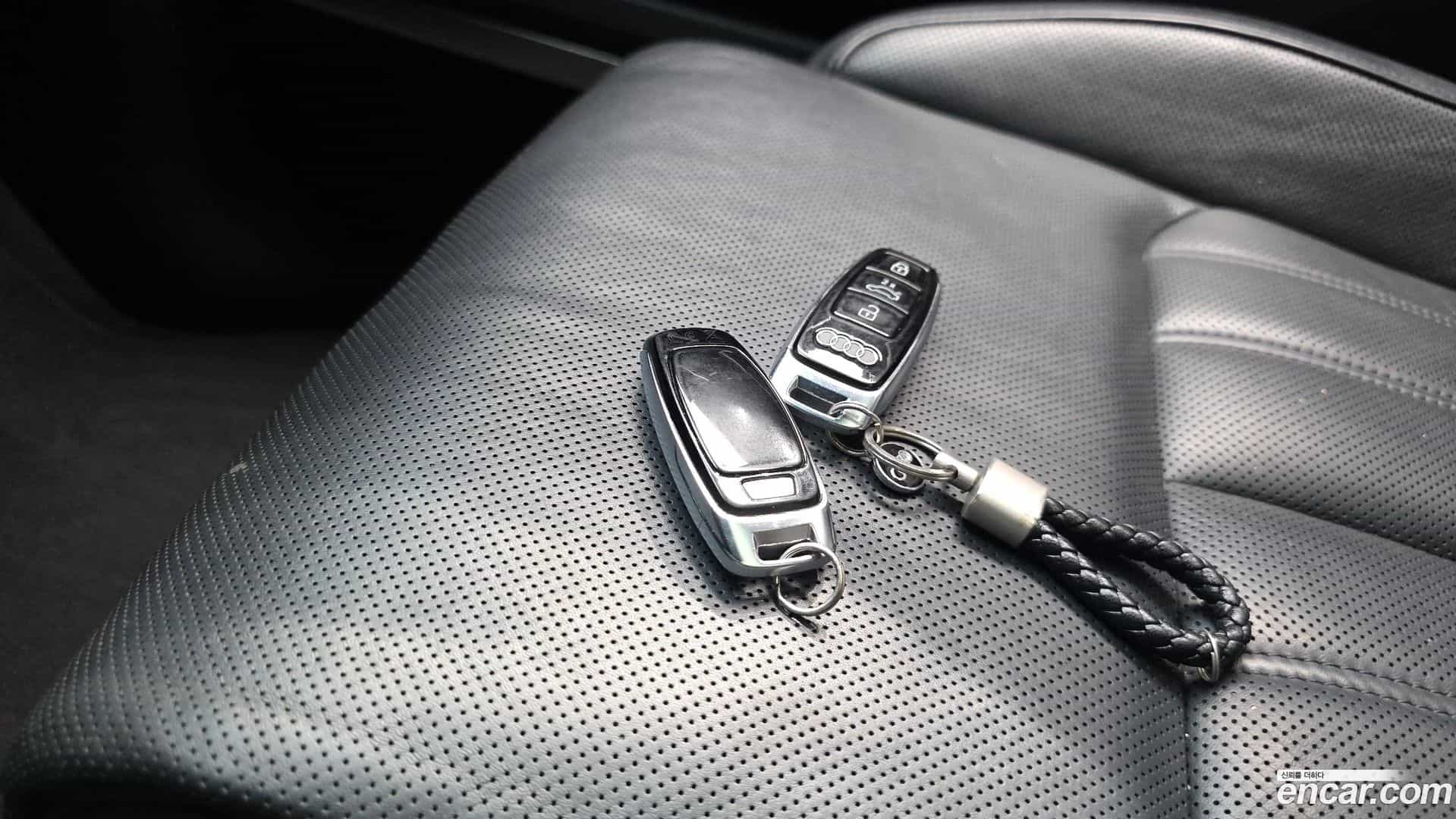 e-tron Audi 2020.6-INNER-036