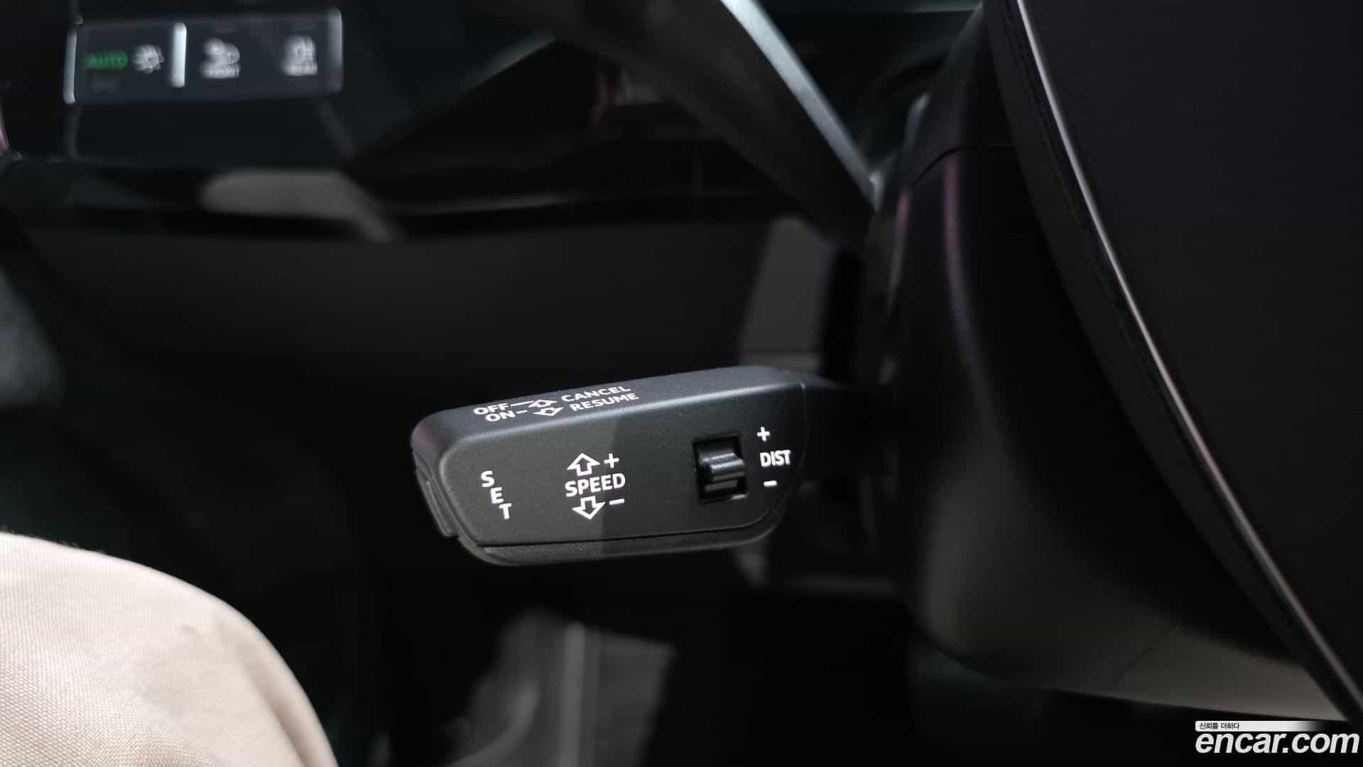 e-tron Audi 2020.6-OPTION-042